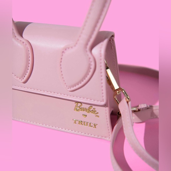 Exclusive TRULY Adorable Barbie Mini Purse with Gold Accents - Picture 7 of 7